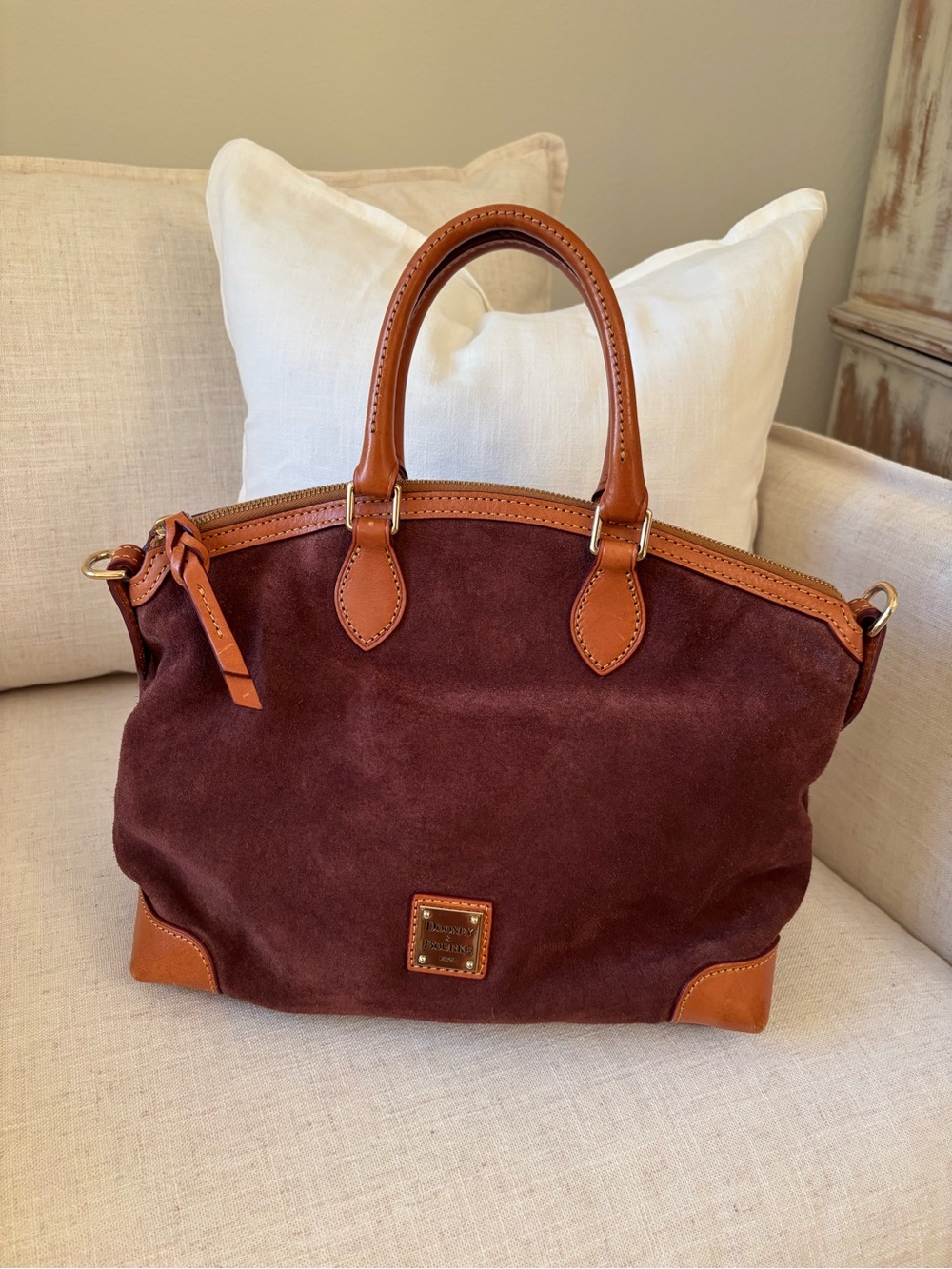 🍃💕 Dooney and Bourke Suede Dome Satchel Bag